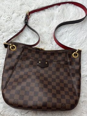 Louis Vuitton Besace Damier Ebene Shoulder Bag